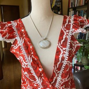 Red & White Rose Pattern Maxi Dress 🌹